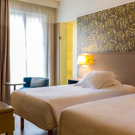 Oceania L'Hotel De France Nantes Bagian luar foto