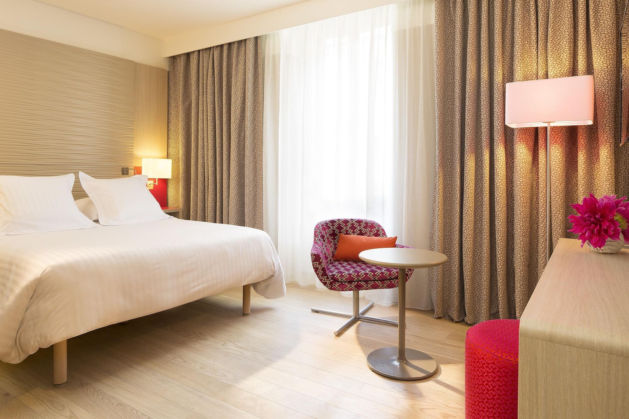 Oceania L'Hotel De France Nantes Bagian luar foto