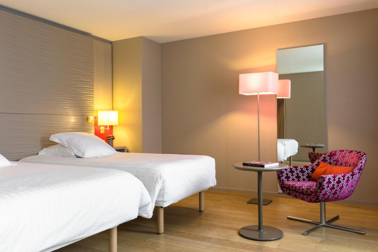 Oceania L'Hotel De France Nantes Bagian luar foto